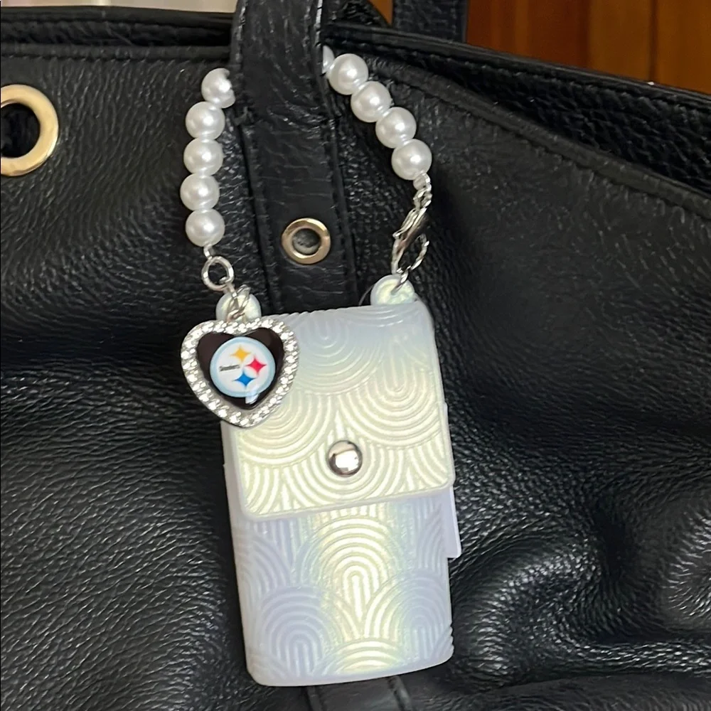 Pittsburgh Steelers Purse Charm/Handsanitizer Holder - Picture 6 of 11